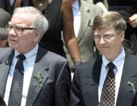 Warren_Buffett_Bill_Gates_visit_Canadian_oil_sands