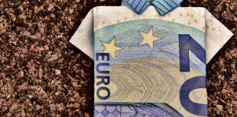 Previsioni euro dollaro, Rabobank ci dice come si chiuderà l’anno